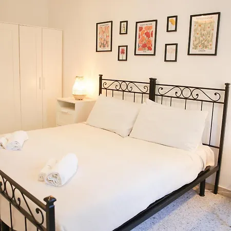 Apartment Giulio Agricola Rome